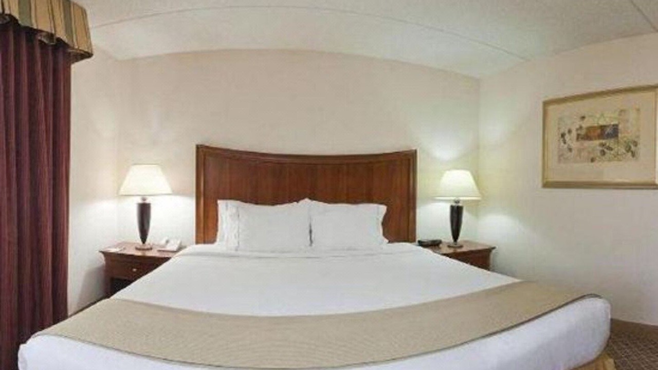 Photo of Bedroom in Arlington Heights