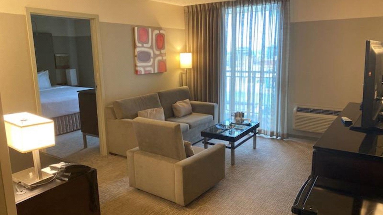 Photo of Livingroom in Greektown