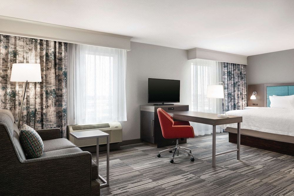 Photo of Livingroom in Champaign