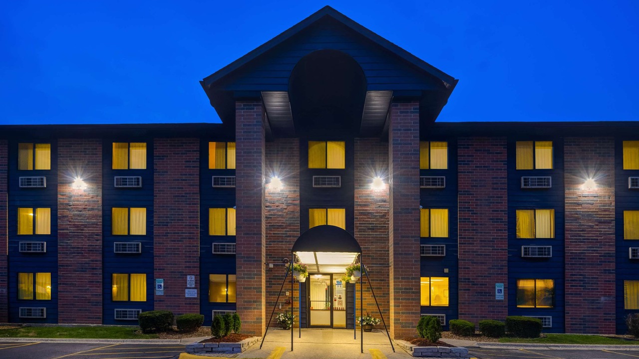 Photo of Buildings in Elk Grove Village