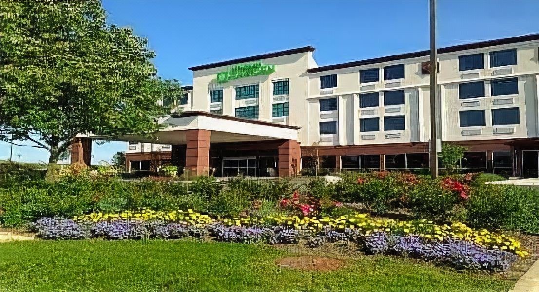 Photo of Buildings in Elk Grove Village
