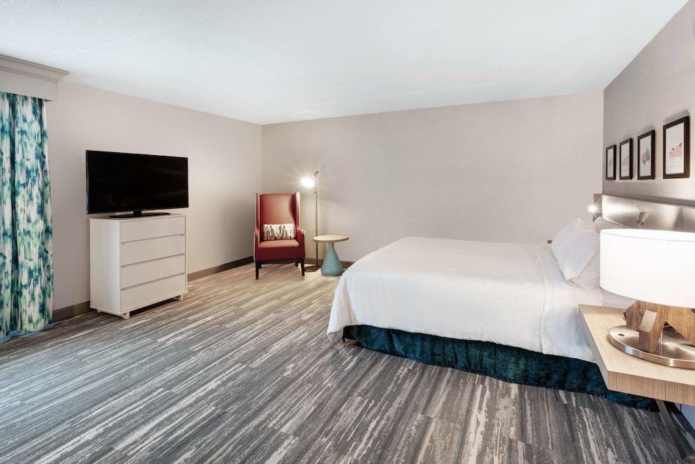 Photo of Bedroom in Evanston