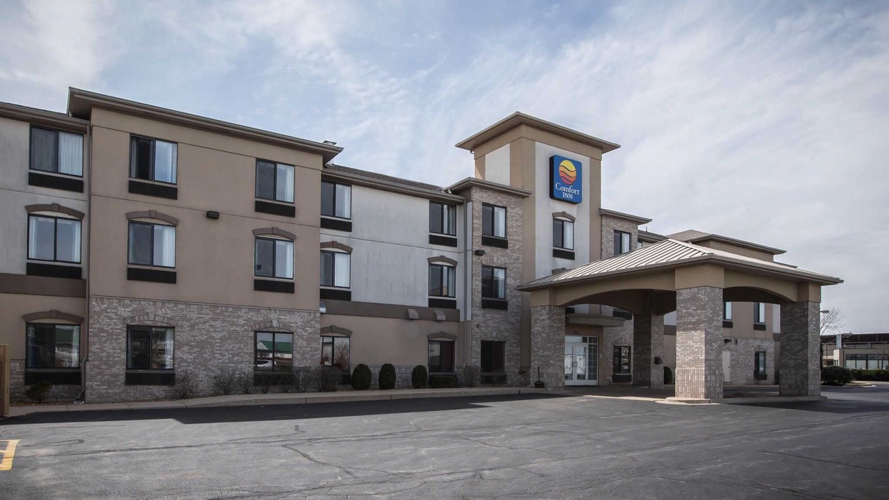 Photo of Buildings in Village of Lakewood