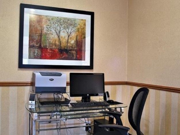 Photo of Livingroom in Pontiac