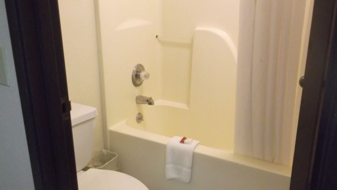 Photo of Bathroom in Metropolis