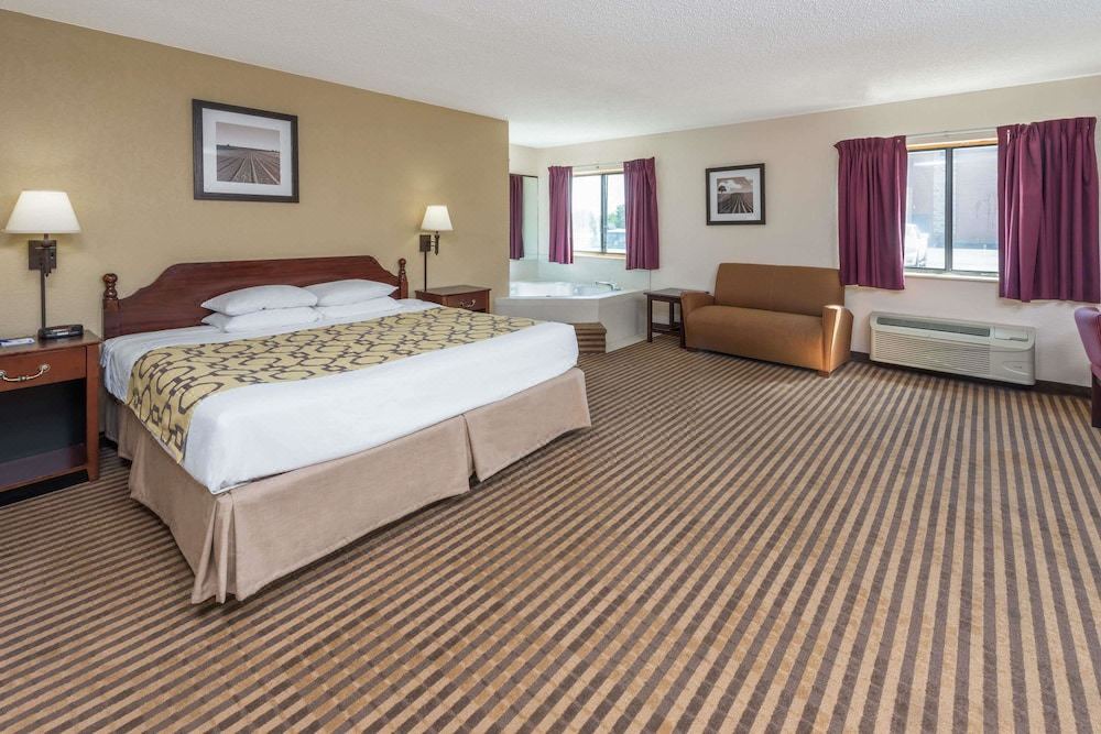 Photo of Bedroom in Metropolis