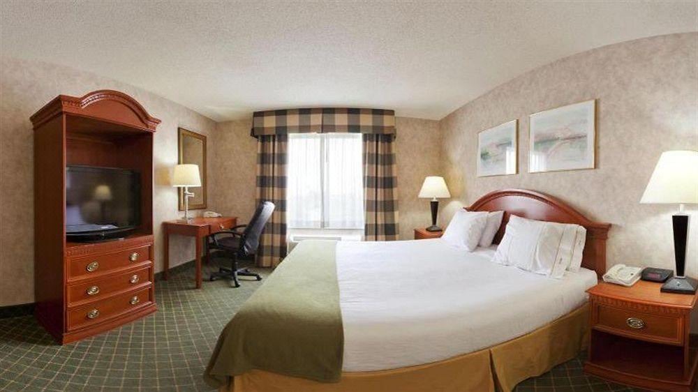 Photo of Bedroom in Troy