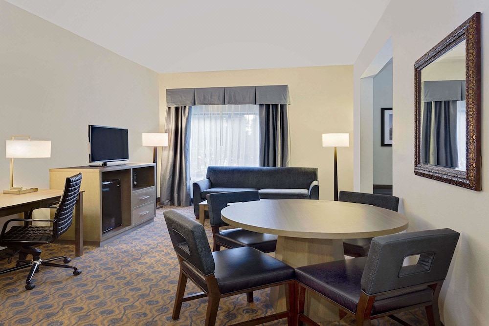 Photo of Livingroom in Arlington Heights
