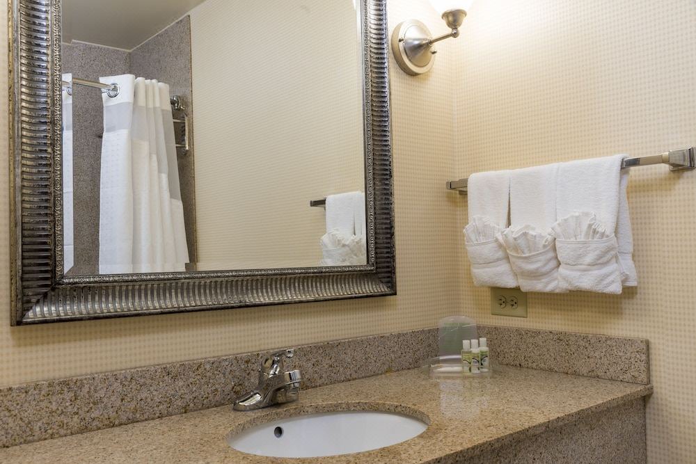 Photo of Bathroom in Aurora