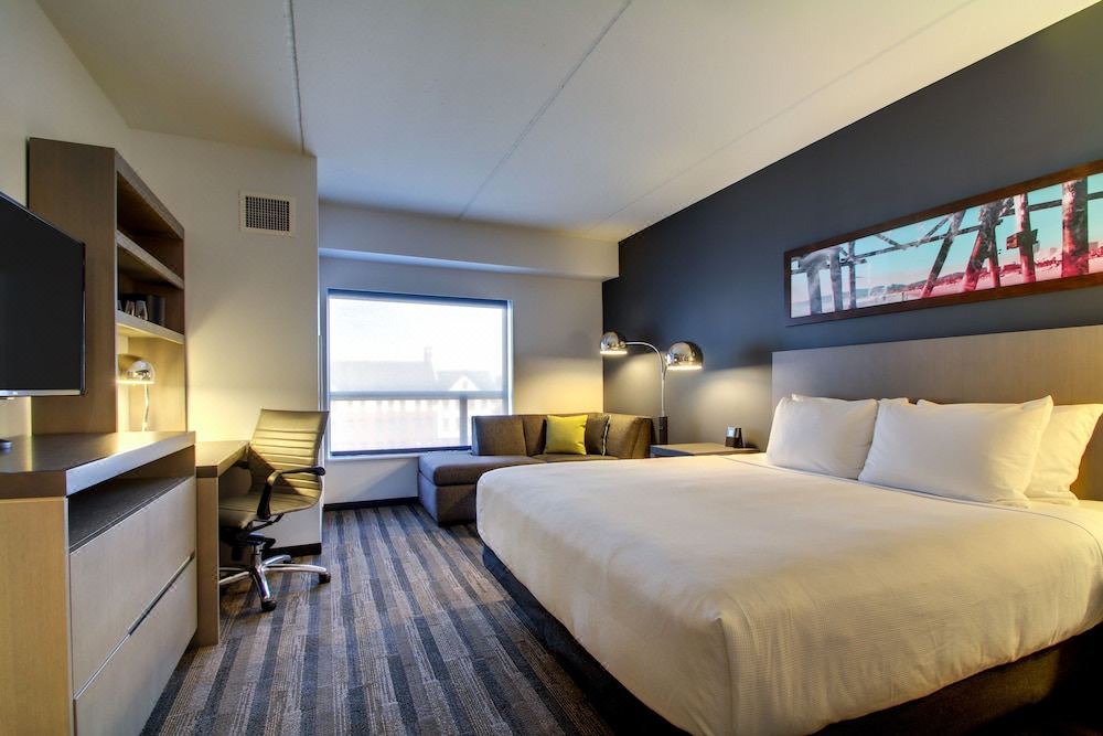 Photo of Bedroom in Evanston