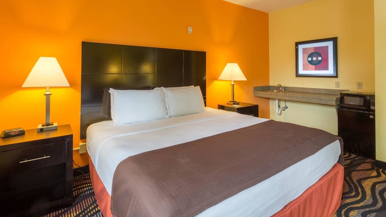 Photo of Bedroom in Streator