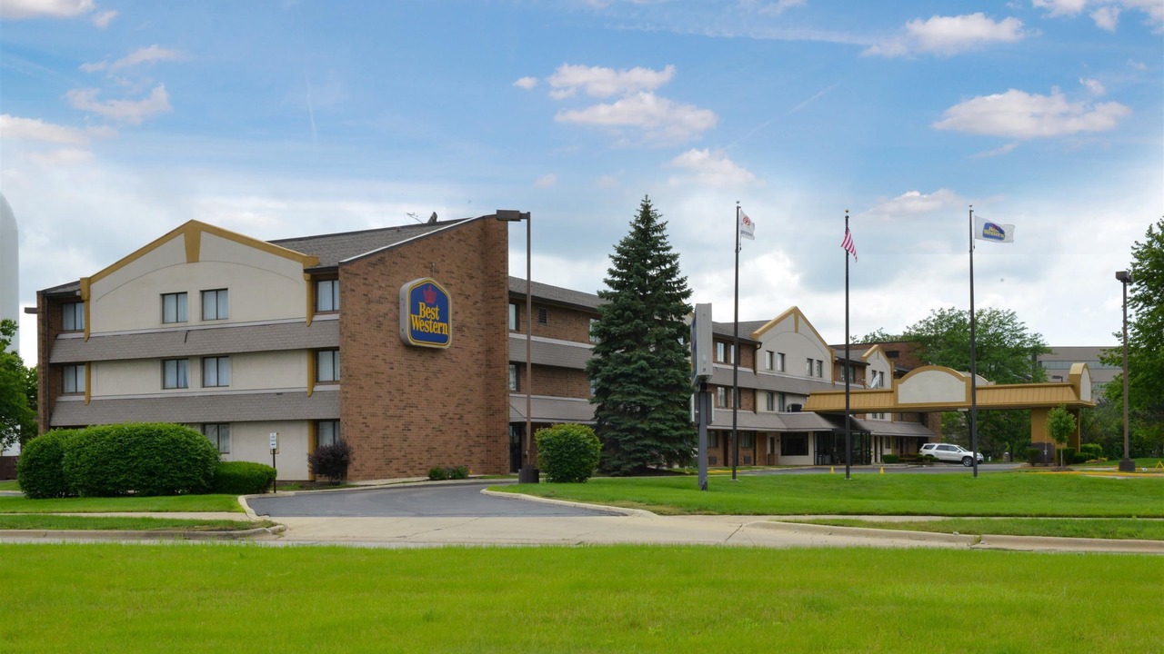 Photo of Buildings in Naperville