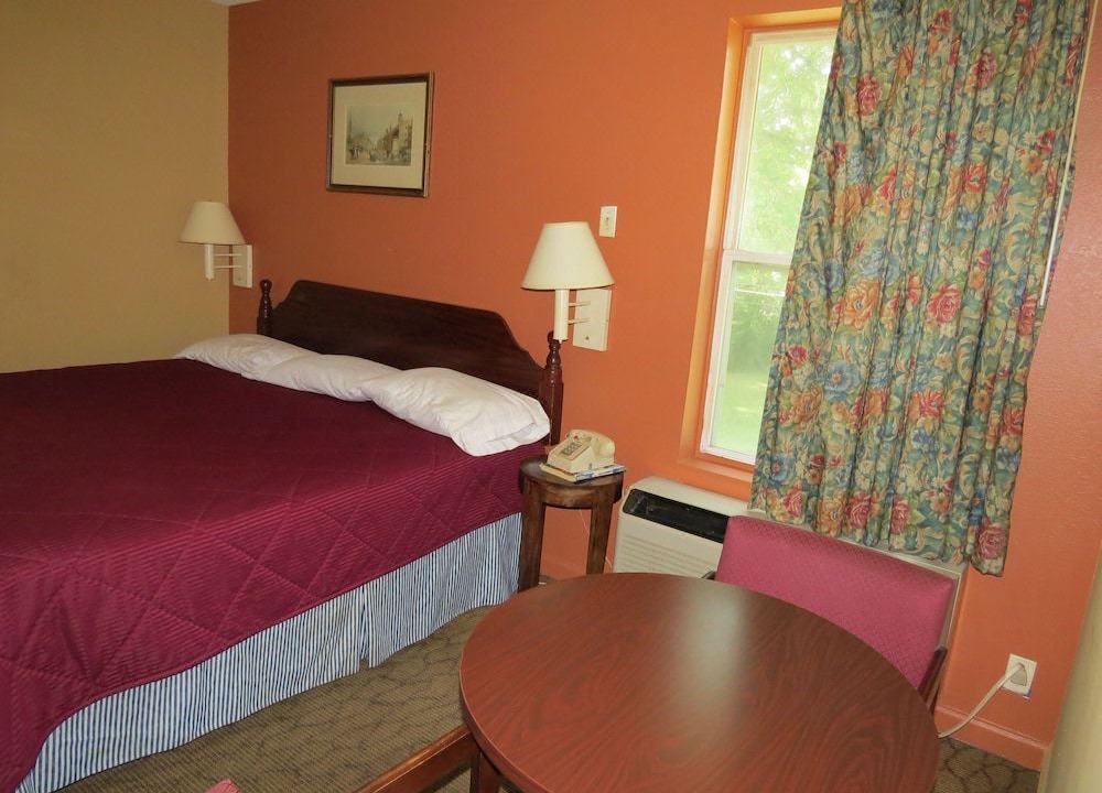 Photo of Bedroom in Caseyville