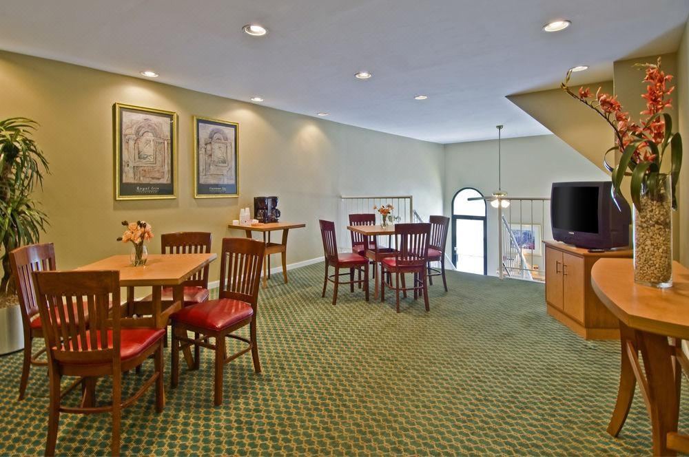 Photo of Livingroom in Buffalo Grove