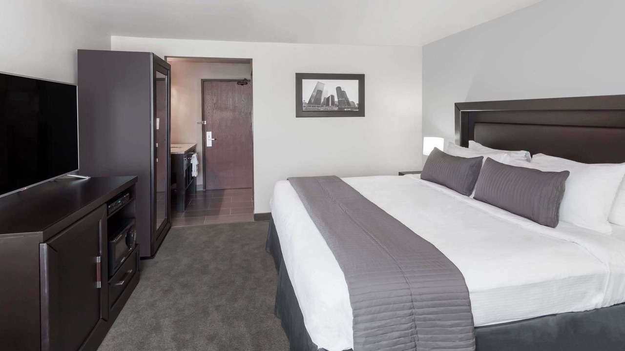 Photo of Bedroom in Glenview