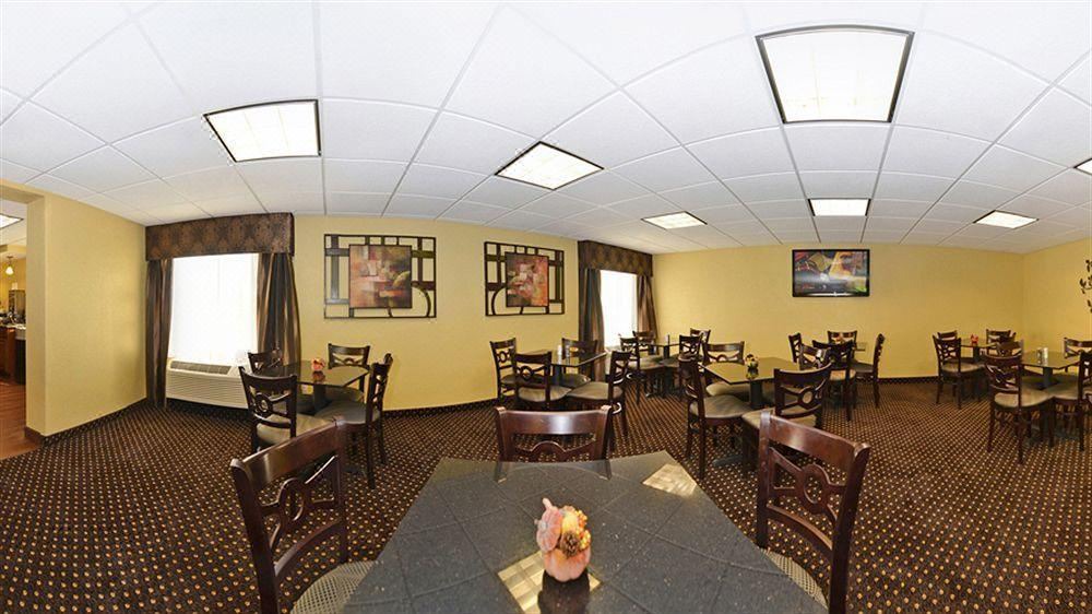 Photo of Livingroom in Alton