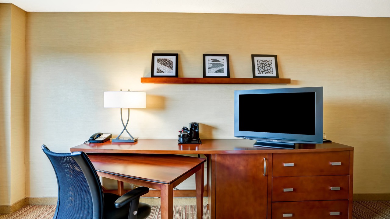Photo of Livingroom in Elmhurst