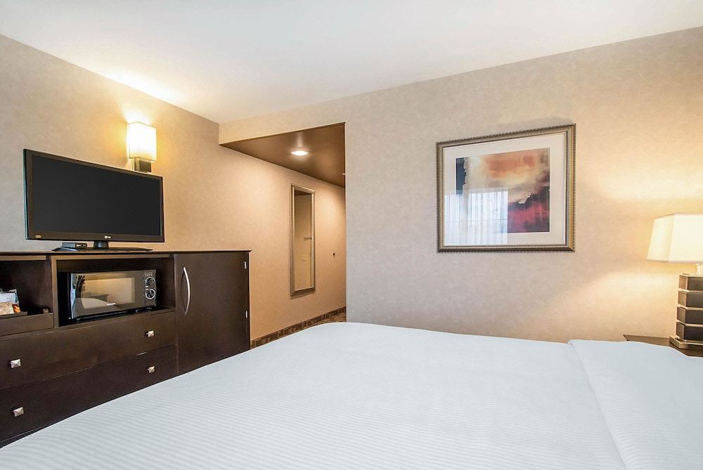 Photo of Bedroom in Elmhurst