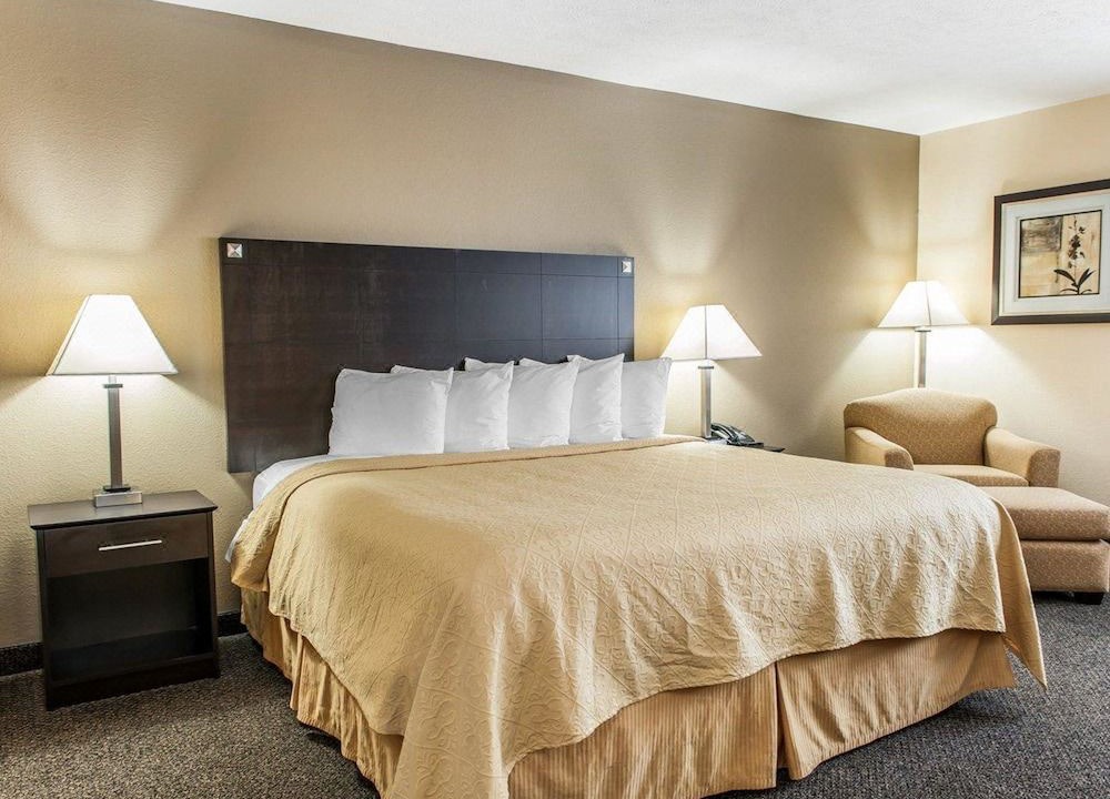 Photo of Bedroom in Mattoon