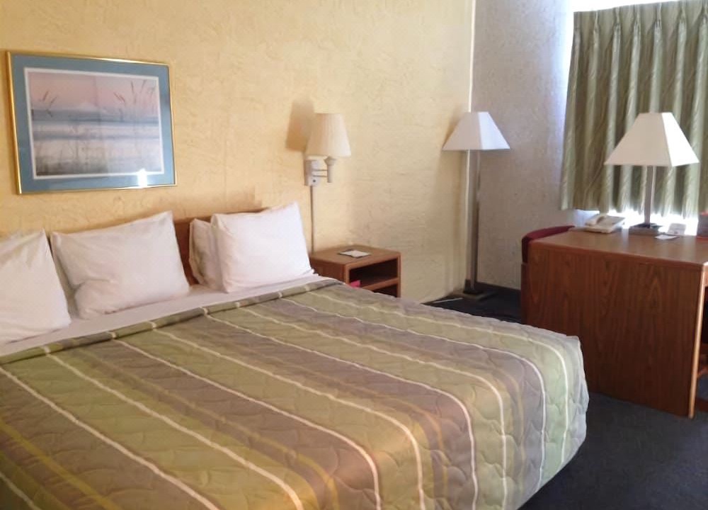 Photo of Bedroom in Elk Grove Village
