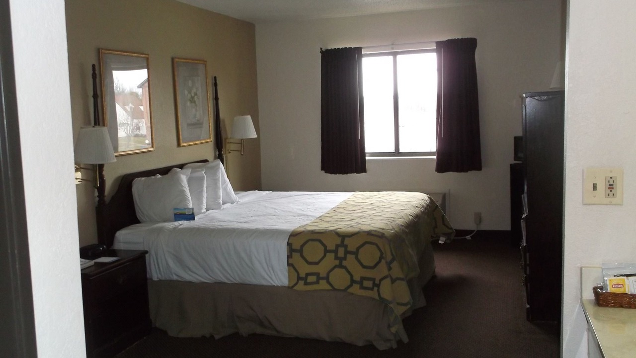 Photo of Bedroom in Metropolis
