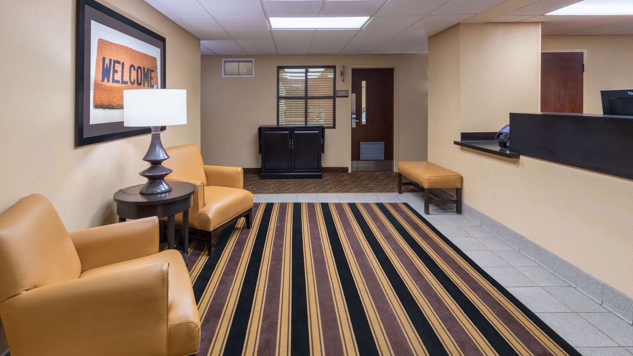 Photo of Livingroom in Schaumburg