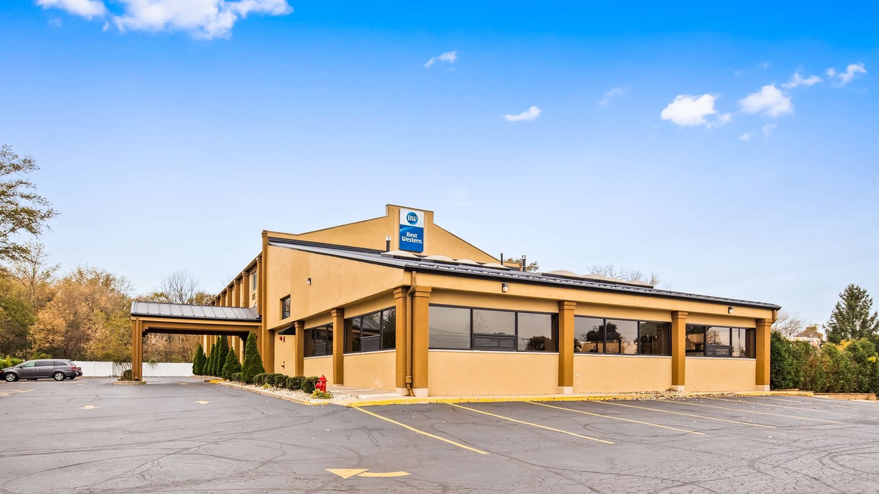 Photo of Buildings in Woodstock