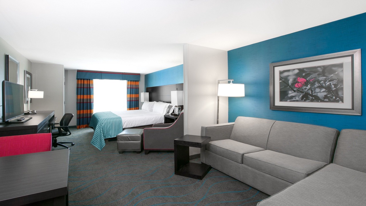 Photo of Livingroom in Quad Cities