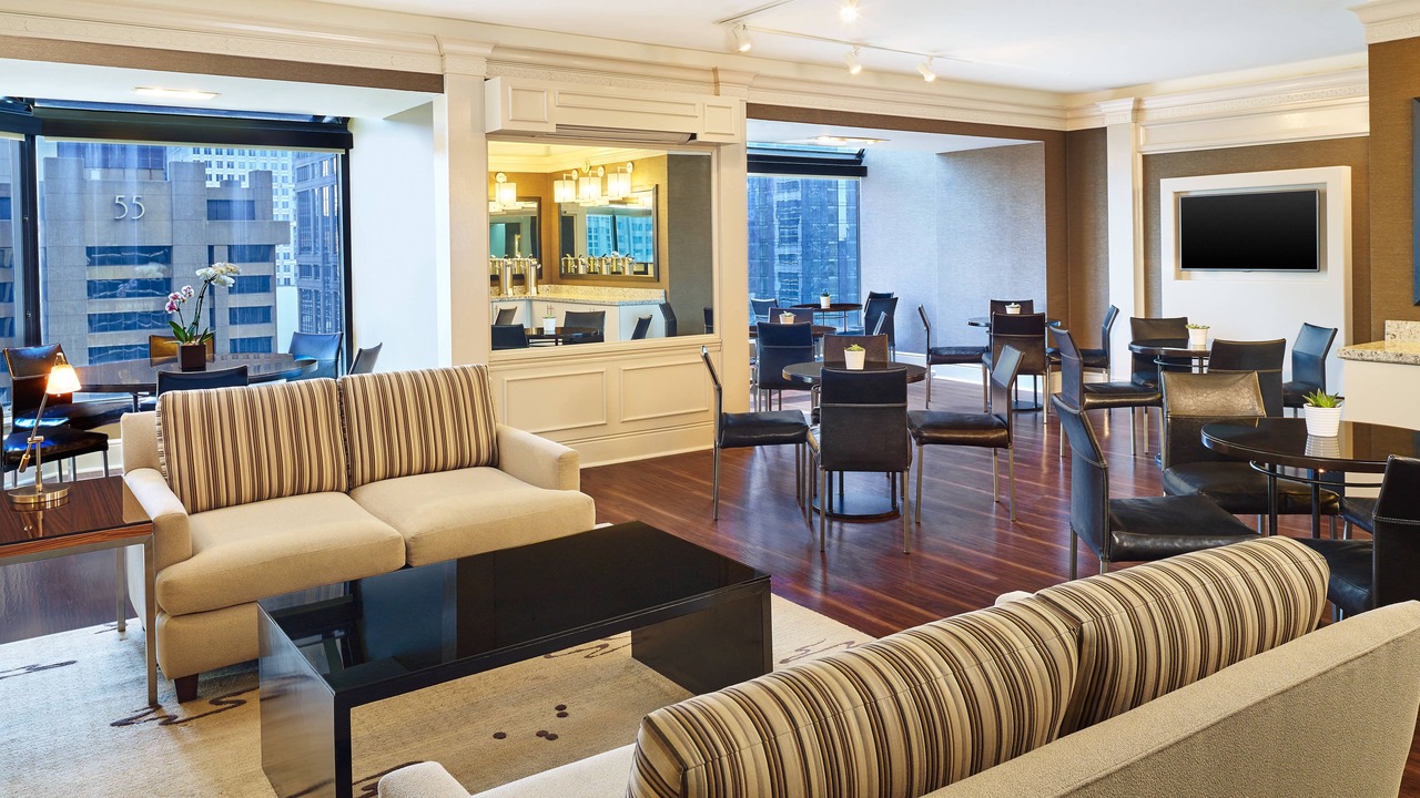 Photo of Livingroom in Downtown Chicago
