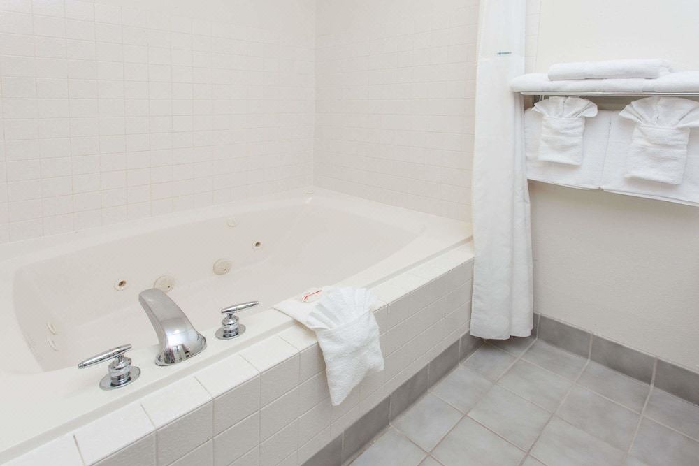 Photo of Bathroom in Forsyth