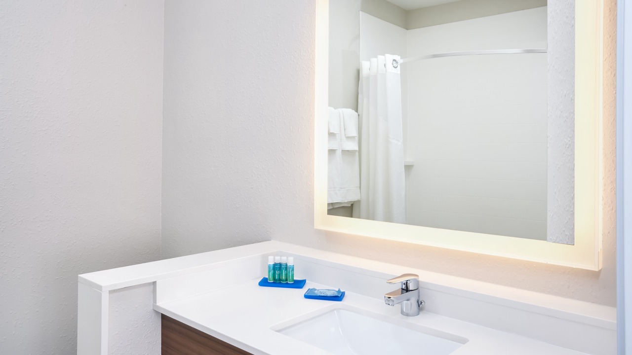 Photo of Bathroom in Niles