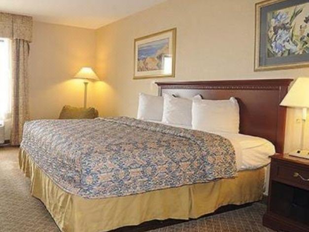 Photo of Bedroom in Calumet Park