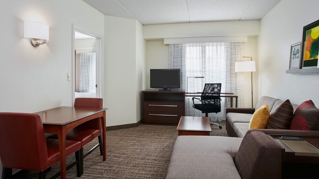 Photo of Livingroom in Schaumburg