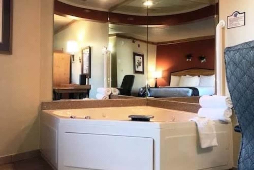 Photo of Livingroom in Oswego