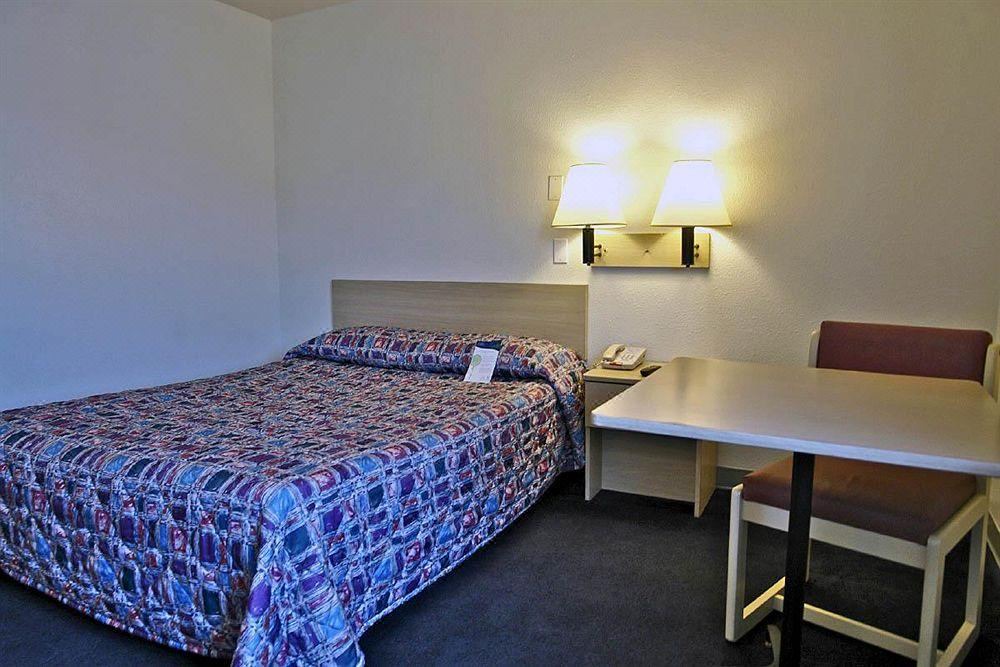 Photo of Bedroom in East Peoria