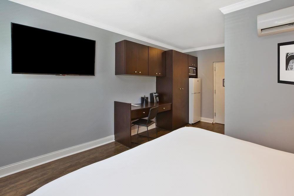 Photo of Bedroom in Near West Side