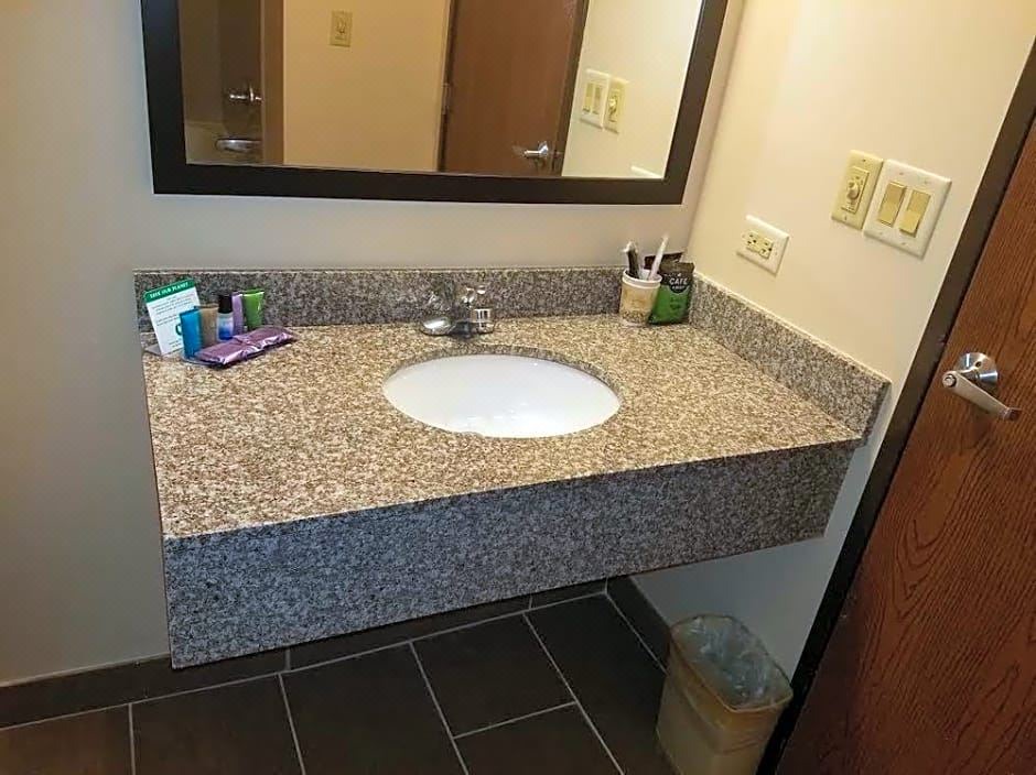 Photo of Bathroom in Glendale Heights