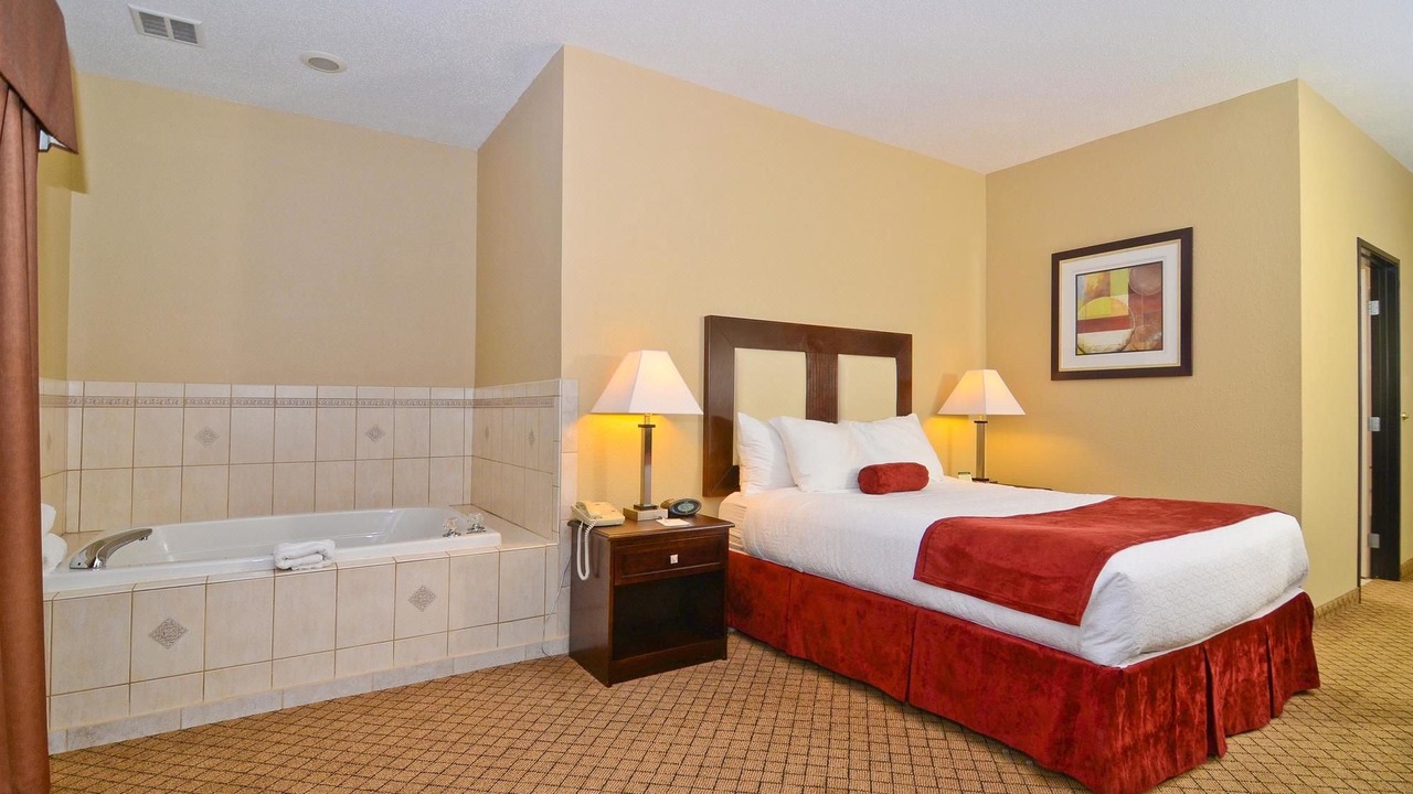 Photo of Bedroom in Macomb