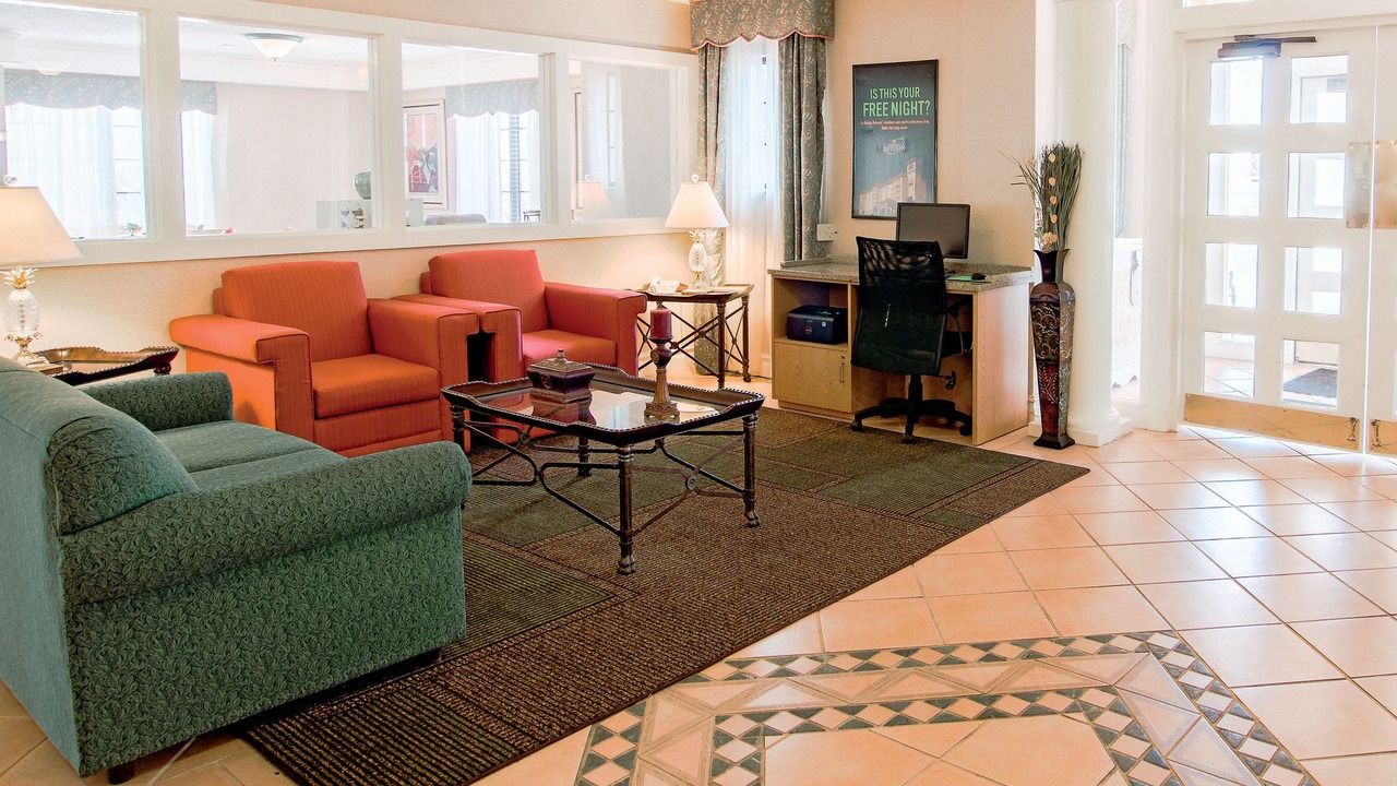 Photo of Livingroom in Arlington Heights