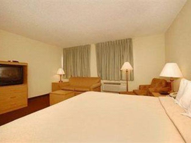 Photo of Bedroom in Elgin