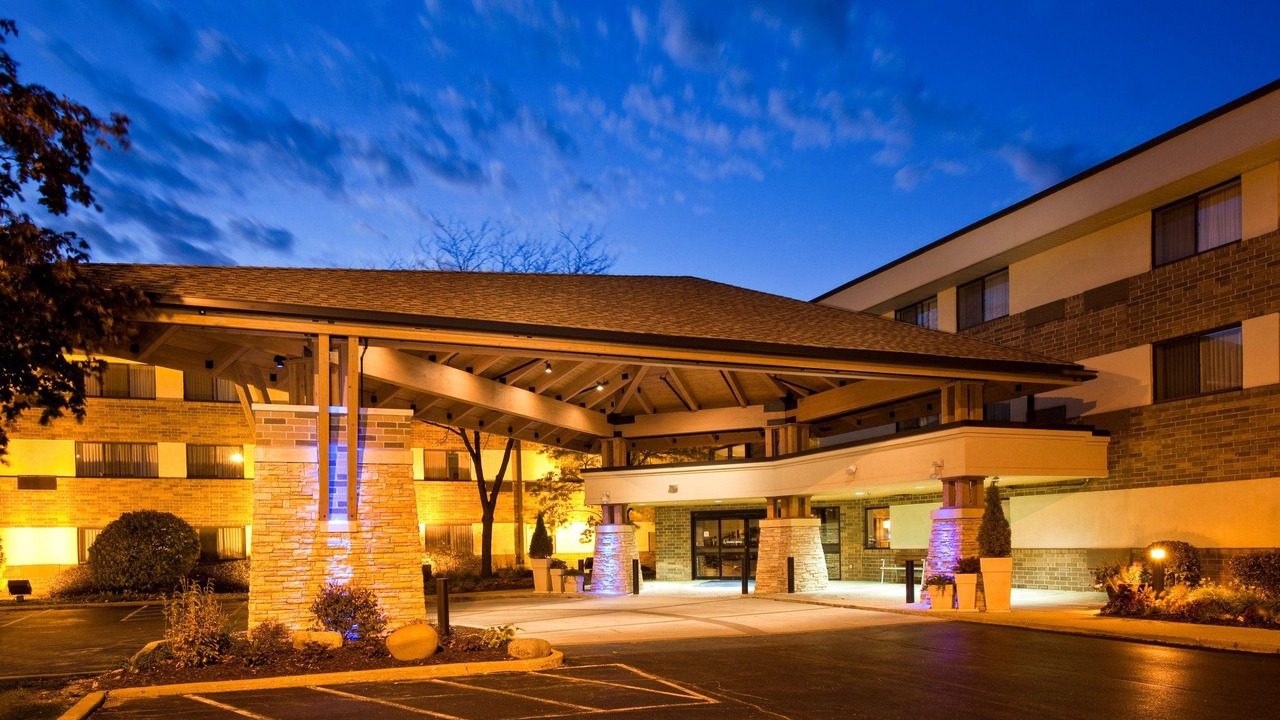 Photo of Buildings in Arlington Heights