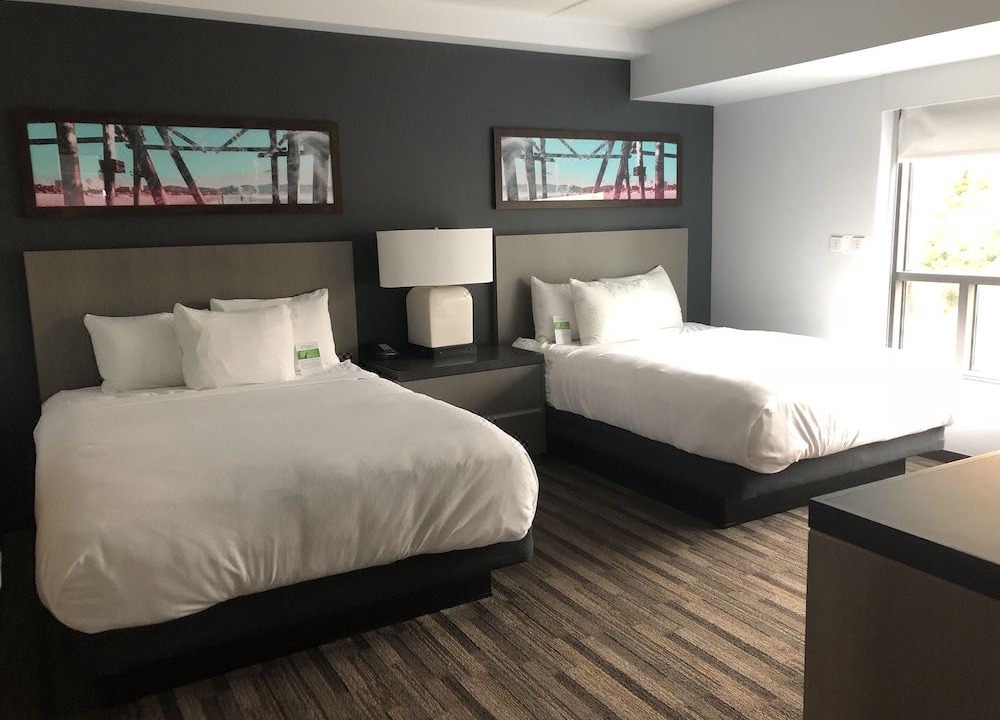 Photo of Bedroom in Evanston