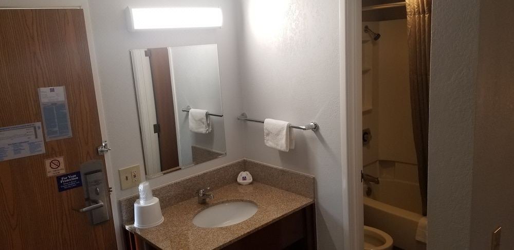 Photo of Bathroom in Elk Grove Village