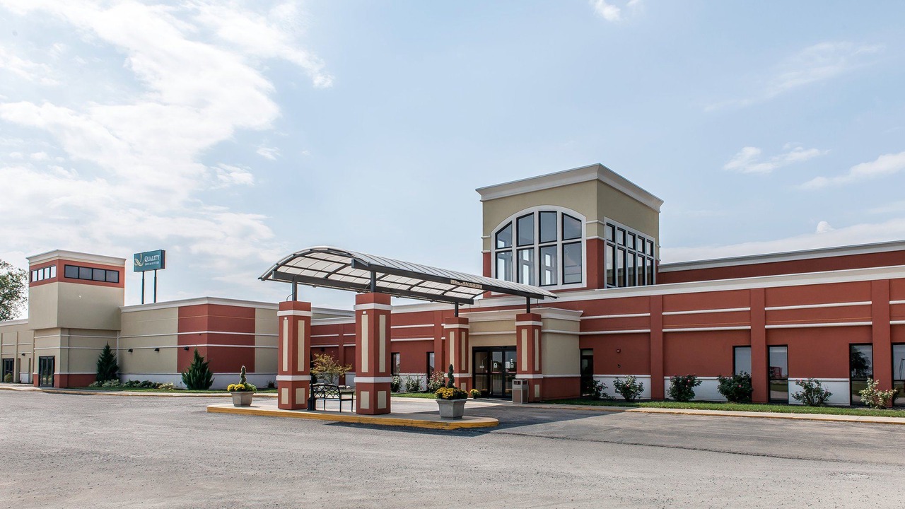 Photo of Buildings in Mattoon