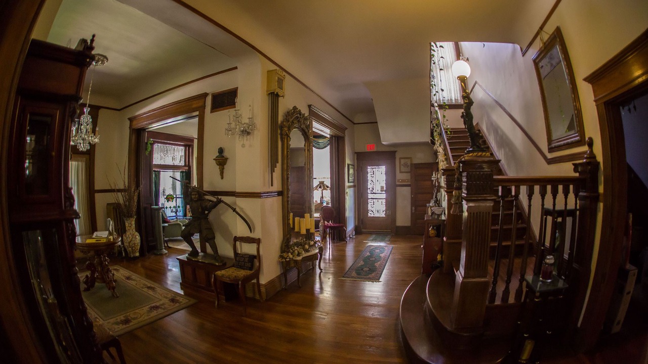 Photo of Livingroom in Alton