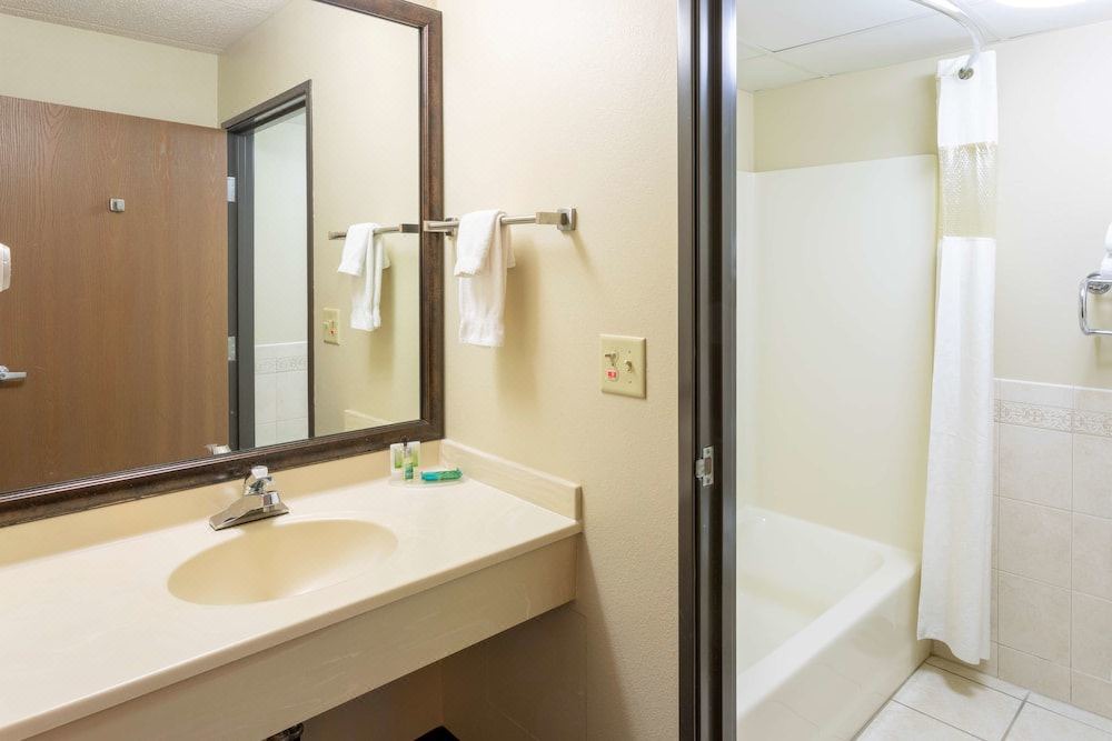 Photo of Bathroom in Orange Prairie