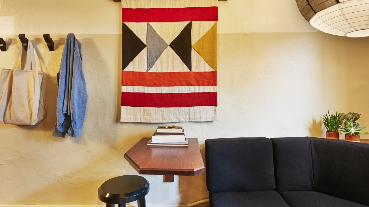 Photo of Livingroom in Downtown Chicago