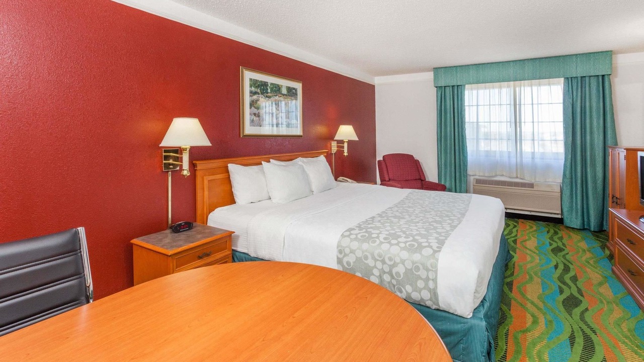 Photo of Bedroom in Arlington Heights