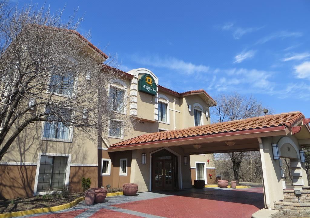 Photo of Buildings in Elk Grove Village
