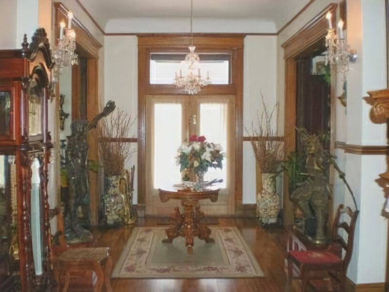 Photo of Livingroom in Alton